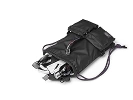 ASUS ROGセット（バッグ・イヤフォン・クッション） Five products in the fashionable ROG SLASH and ROG Ranger